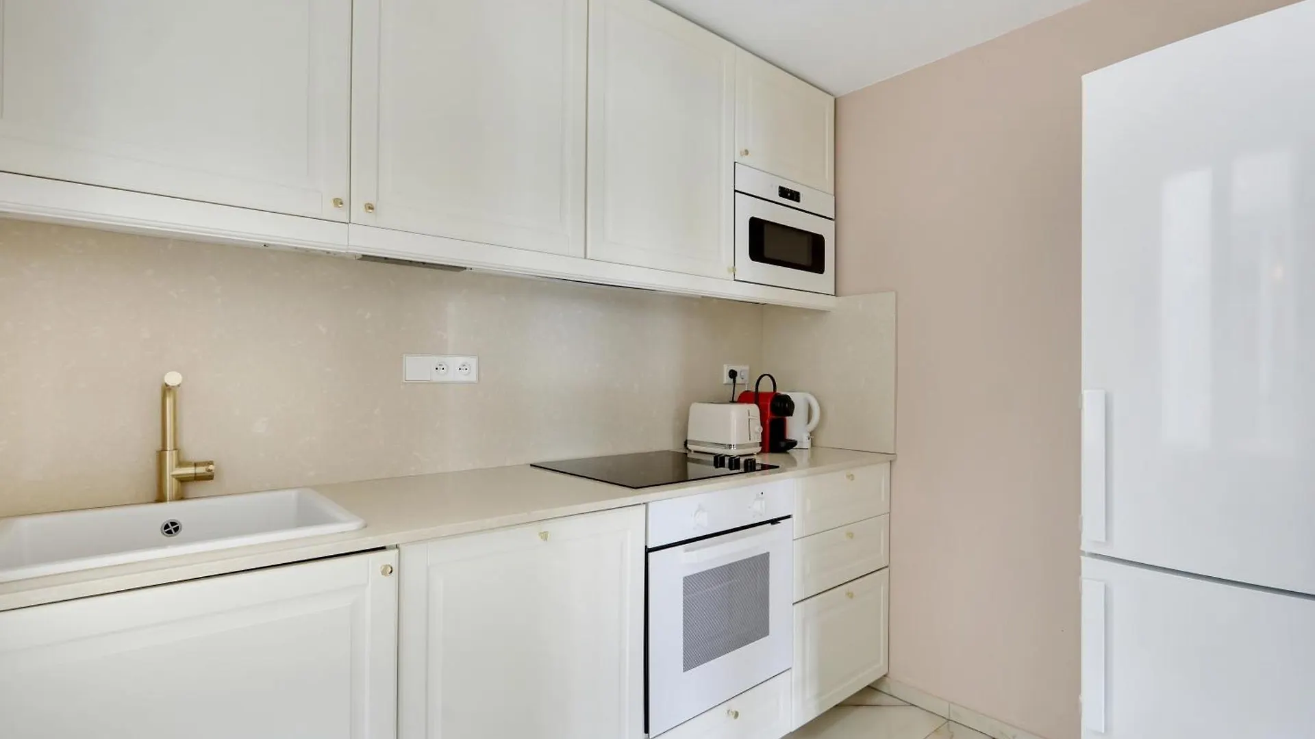 Pick A Flat's Apartments in Opera Saint Lazarre - Rue de l'Isly Paris